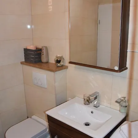 Deni Luxury 아파트