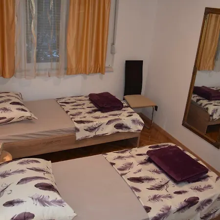 Deni Luxury Split