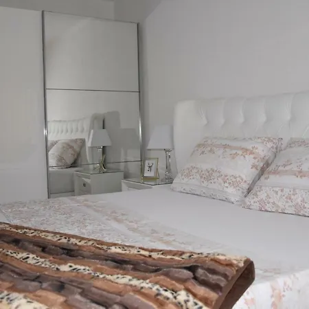 Apartment Deni Luxury *